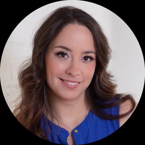 Dr. Laura Zelaya, DC